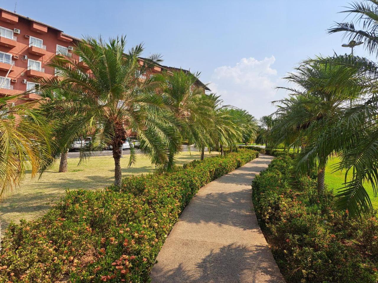 Lagoa Quente Hotel E Parque Caldas Novas Exteriör bild
